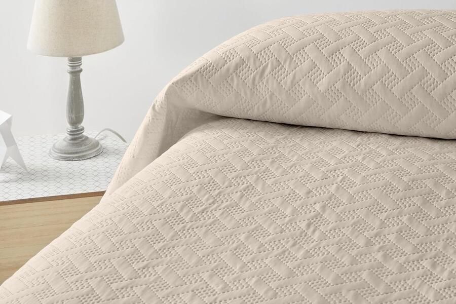 Sprei voor 90 cm sprei Bouti bed lente en zomer 180 x 260 cm beige