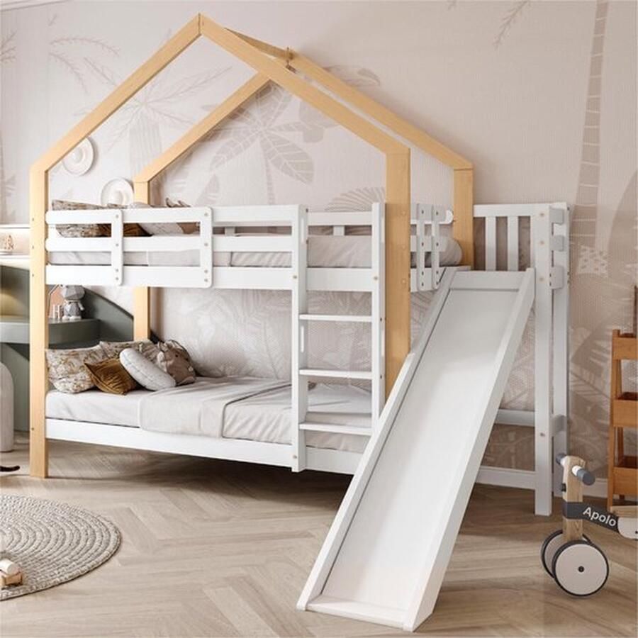Stapelbed met glijbaan en drietraps hoekladder Huisbed met valbeveiliging Kinderbed bedframe van massief hout Wit en natuurlijk 90x200cm