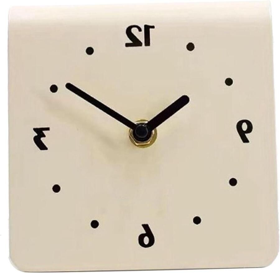 Stille Desktop Bureauklok Modern Design voor Nachtkastje en Woonkamer in Crème Wit Kleur