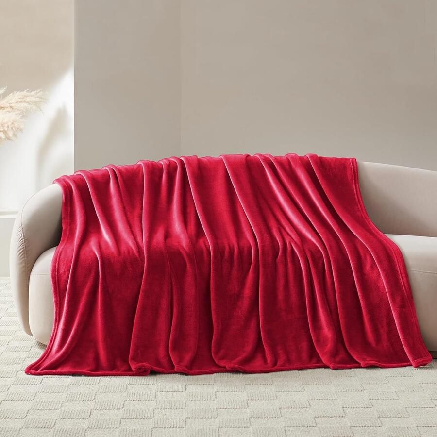 Superzachte Fleece Deken voor Bank en Bed 130 x 150 cm Lichtgewicht en Comfortabel Rode Kleur