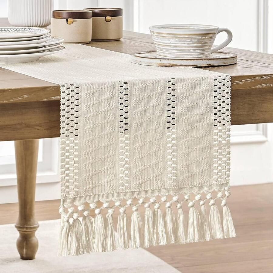 Table Runner Slub Linen Fabric 30x180 Cm Beige Crochet Table Runner with Tassels Linen Table Runner Interior Decoration in Retro Natural Style for Kitchen Dinner Holiday Party Coffee Table Decoration
