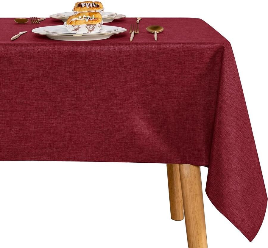 Rood tafelkleed onderhoudsvriendelijk 1 stuk polyester 135 x 260 cm