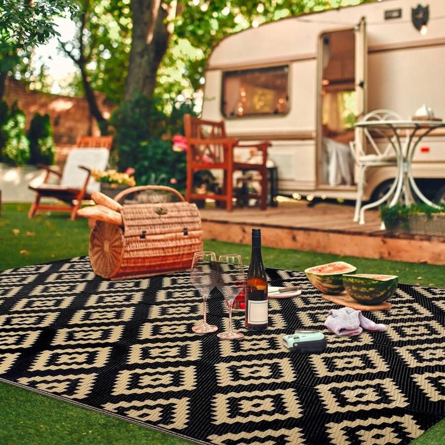 Terrastapijt voor buiten tuin 150 x 245 cm omkeerbare matten UV-bestendige campingmat plastic strotapijt gerecycled buitentapijt voor terrasopruiming (zwart-kameel)