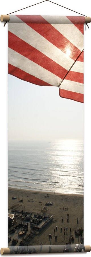 Textielposter Strand Zee Zand Parasol Mensen Strandtent Zon 30x90 cm Foto op Textiel