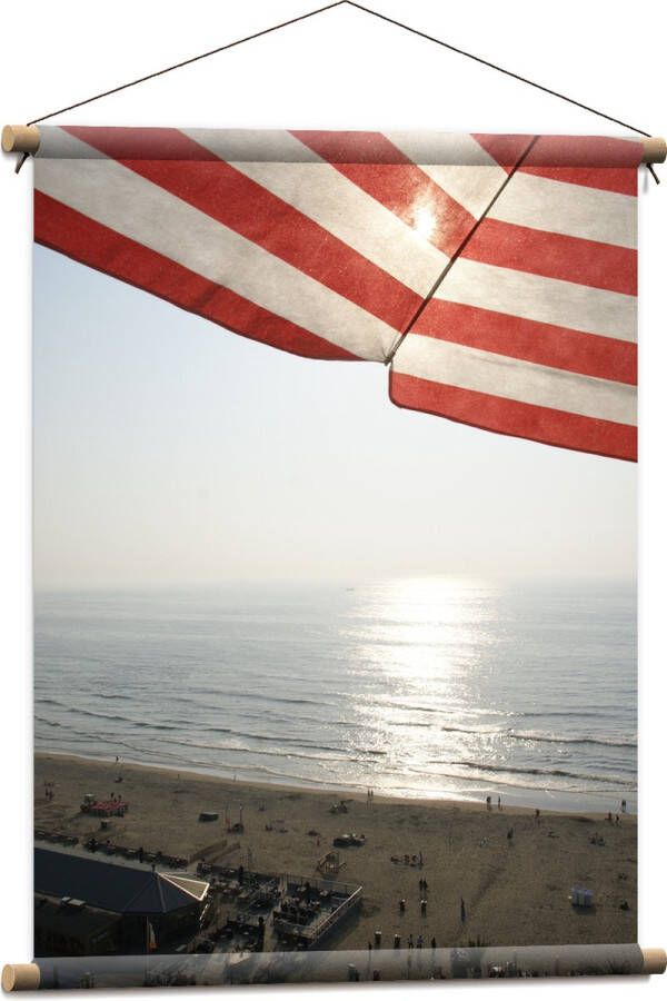Textielposter Strand Zee Zand Parasol Mensen Strandtent Zon 60x80 cm Foto op Textiel