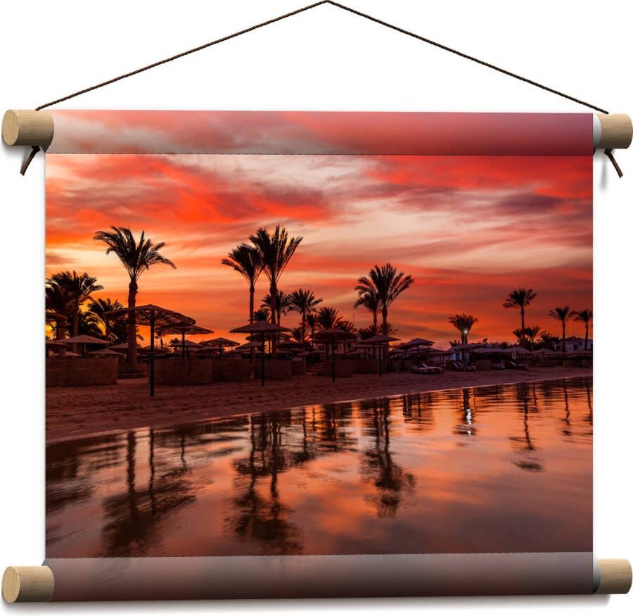 Textielposter Strand Zee Zonsondergang Parasols Palmbomen 40x30 cm Foto op Textiel