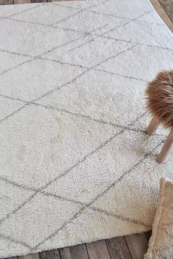 The Rug Republic Handgetuft Ivoor beige ALOIS Tapijt