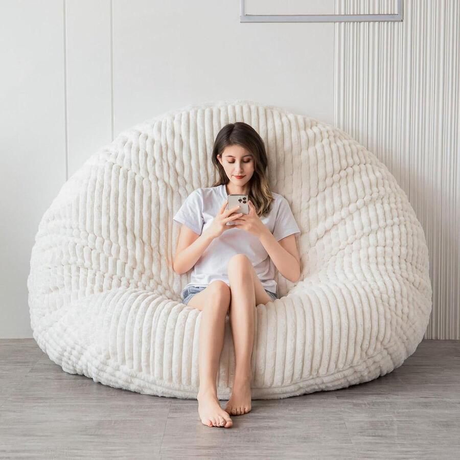 Titel: Gigantische zitzakbed vierkante zitzakstoel grote bank met imitatiebont en pluizige vulling inbegrepen voor volwassenen stellen gasten (beige 180 x 180 cm)