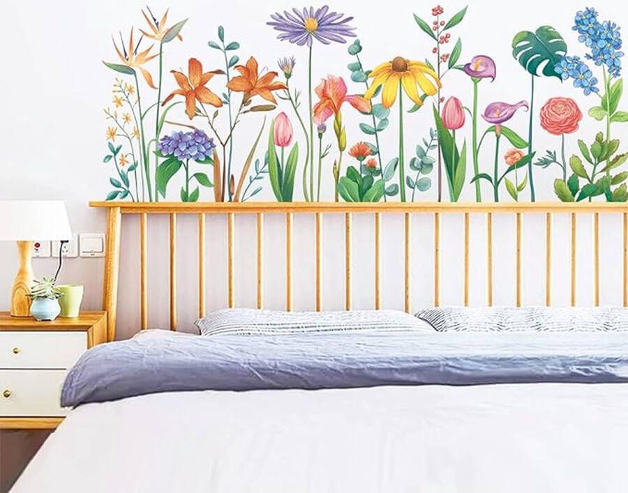Tuin Bloem Muurstickers Kleurrijke Bloemen Muursticker Lente Planten Vlinder Plint Wall Art Sticker voor Slaapkamer Woonkamer Kantoren Bank Achtergrond Wanddecoratie