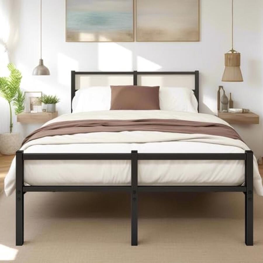 Tweedehands bedframe met lattenbodem 120 x 200 cm zwart metalen bed
