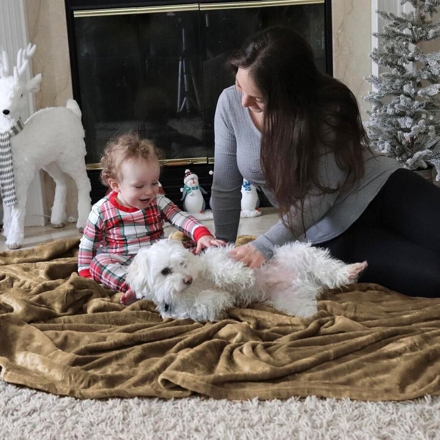 Veelzijdige fleece deken pluizige zachte plaid voor bed en bank sier elegant eenpersoons kameel 130 x 150 cm