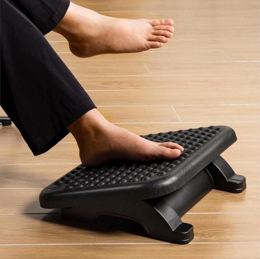 Verstelbare ergonomische voetensteun 10 of 12 5 cm hoog 0 tot 18 graden hoek mogelijk Voor op kantoor Zwart