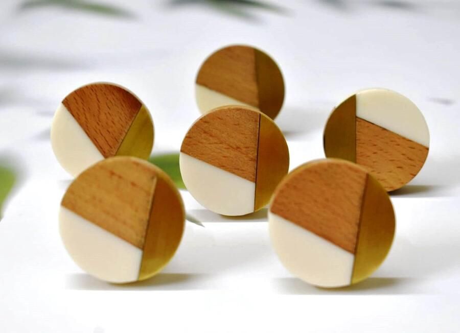 Vintage houten hars deurknoppen driekleurig set van 6 shabby chic