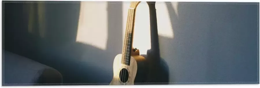Vlag Houten Gitaar op Rand van Bank 60x20 cm Foto op Polyester Vlag