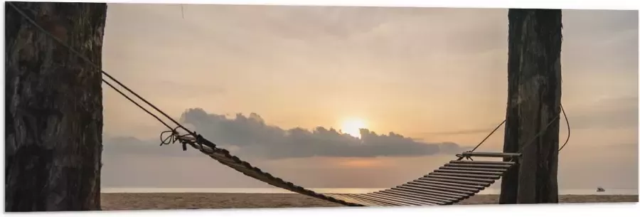 Vlag Houten Hangmat tussen Hoge Bomen op het Strand bij Ondergaande Zon 120x40 cm Foto op Polyester Vlag