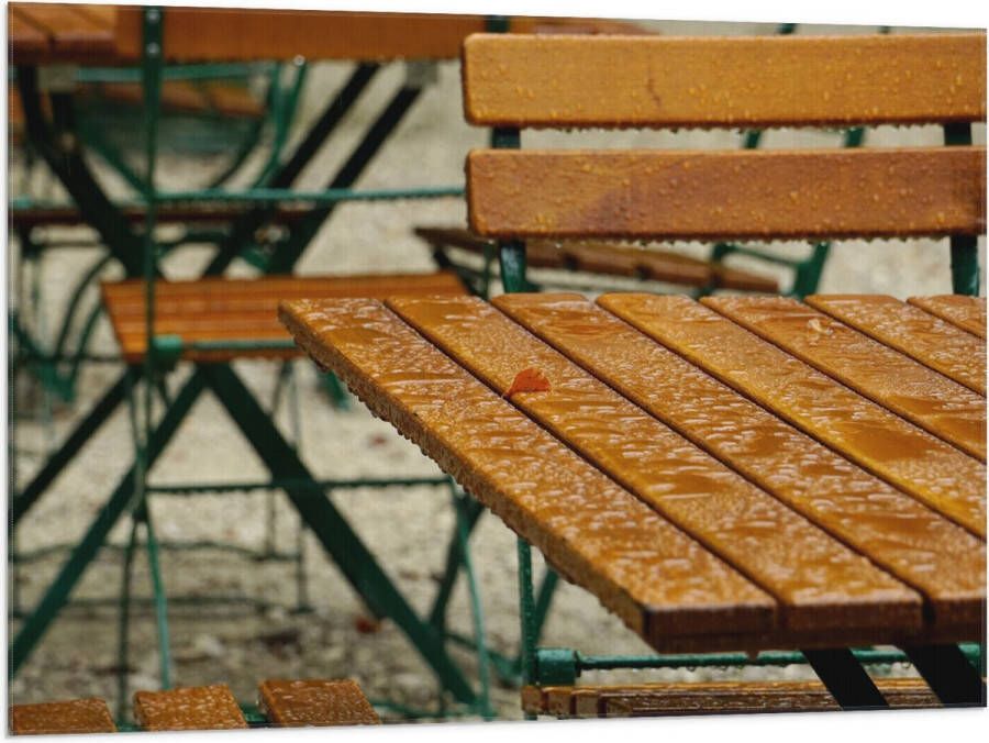 Vlag Tafel Stoelen Regen Druppels Nat Hout 100x75 cm Foto op Polyester Vlag