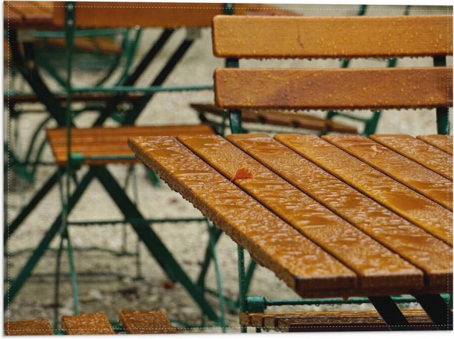Vlag Tafel Stoelen Regen Druppels Nat Hout 40x30 cm Foto op Polyester Vlag