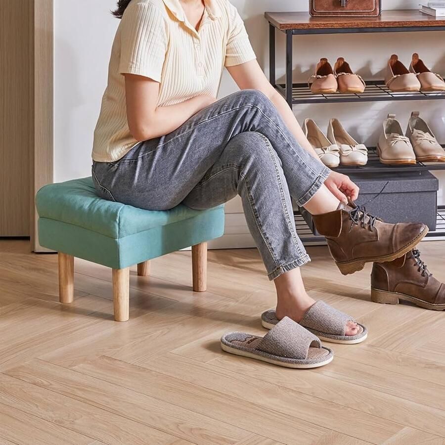 Voetkruk groenachtig blauw houten kruk met gewatteerde zitting 1 stuk