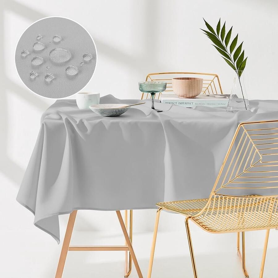 Vuilafstotend tafelkleed elegant en onderhoudsarm 1 stuk lichtgrijs 100% polyester 140 x 220 cm