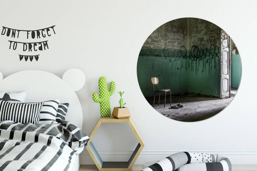 WallCircle Wandcirkel Muurcirkel Stoel Steen Deur Architectuur Aluminium Dibond ⌀ 120 cm Binnen en Buiten XXL