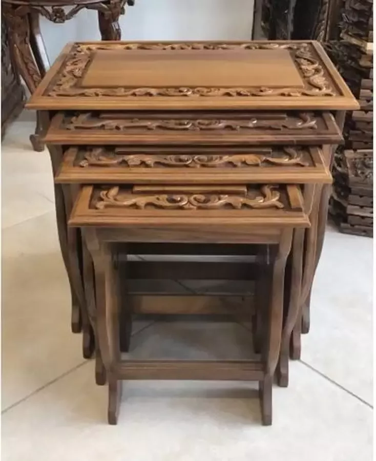 Walnut Carved bijzettafel Set van 4 bijzettafels koffietafel bijzettafel Handborduurwerk 53 x 39 x 52 cm