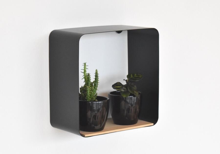 Galeara Design Wandrek zwart vierkant 18cm breed x 18cm hoog x 12cm diepte . Wandrek zwart met hout wandplank Zoox Wandschappen design metaal - Foto 4