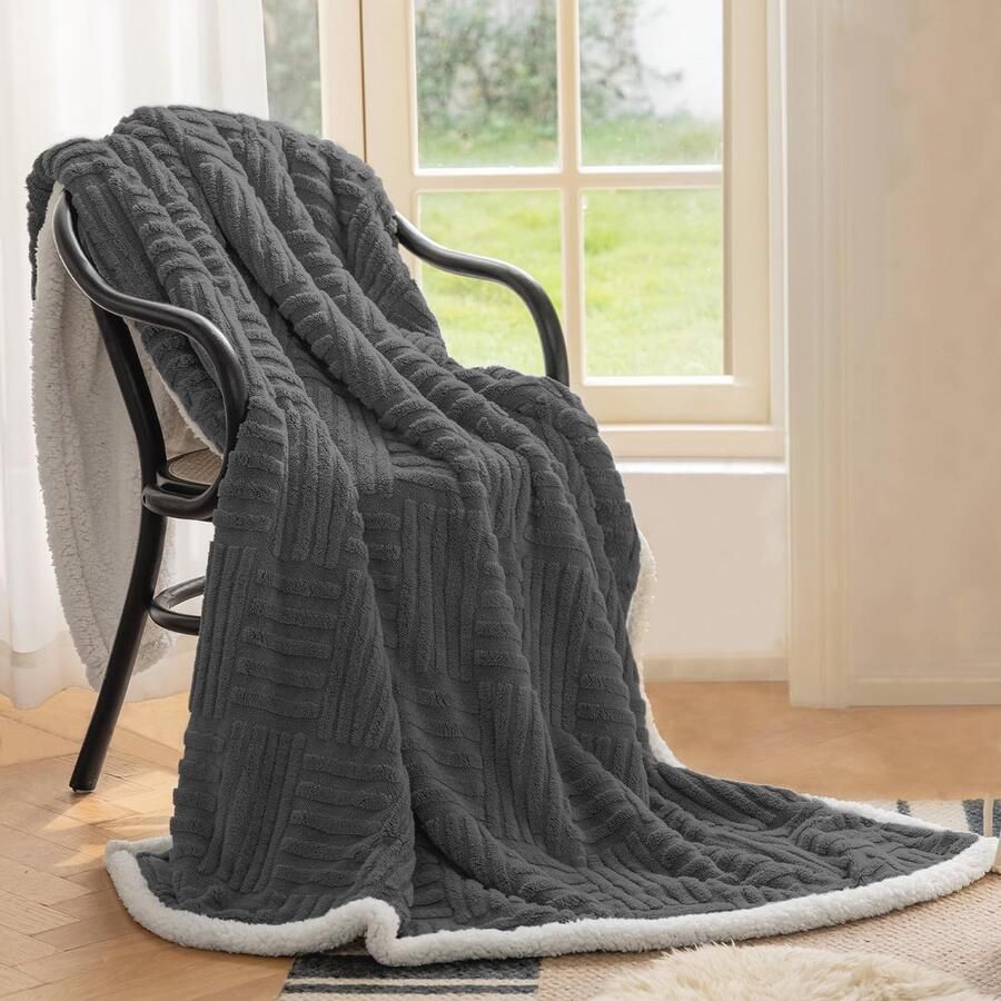 Warme Sherpa Fleece Dekens 130 x 150 cm Comfortabele en Multifunctionele Flanellen Deken Oeko-TEX Gecertificeerd Ideaal voor Bank en Bed Duurzaam en Gezond
