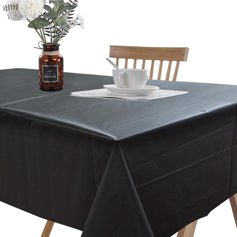 Wegwerptafelkleden zwart set van 10 137 x 274 cm