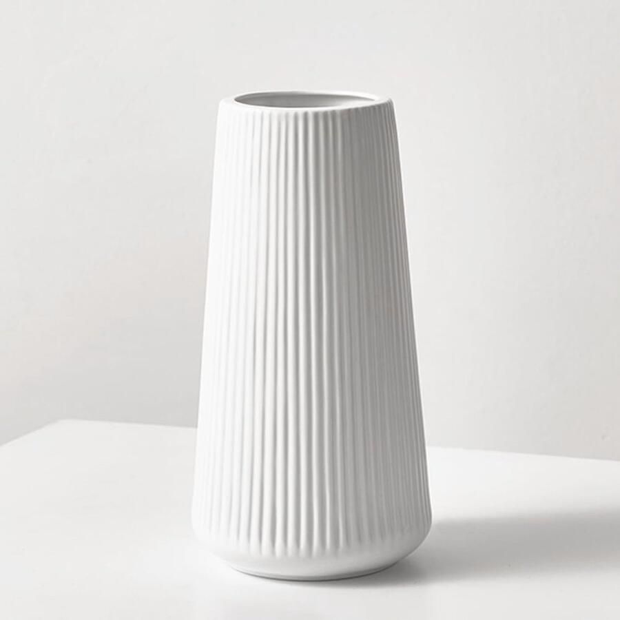 Senza Marchio Witte keramische geribbelde vazen voor minimalistische moderne woondecoratie eenvoudige Scandinavische stijl decoratieve bloemenvaas voor bruiloft eettafel kantoor slaapkamer 20 cm