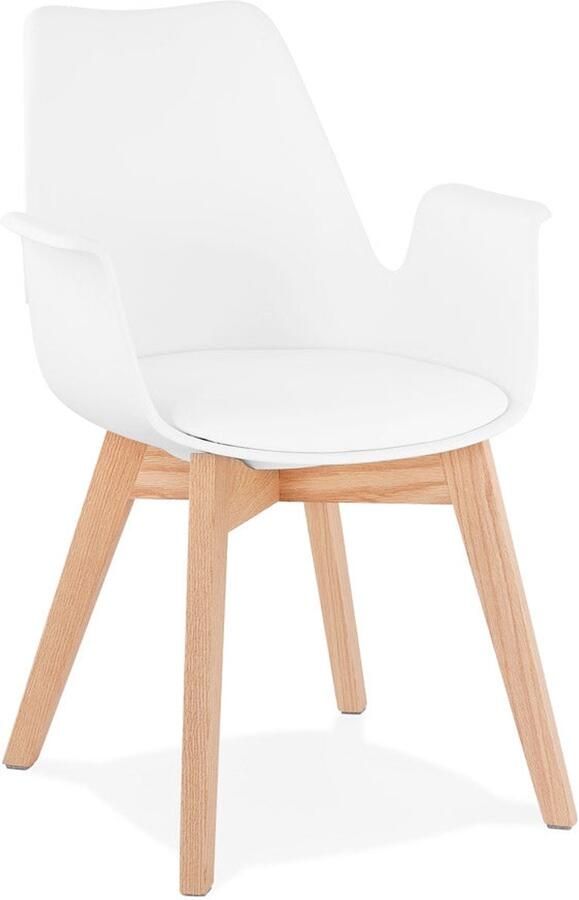 Witte Scandinavische Designstoel Comfortabele Zitting Armleuningen Voor Een Trendy Interieur