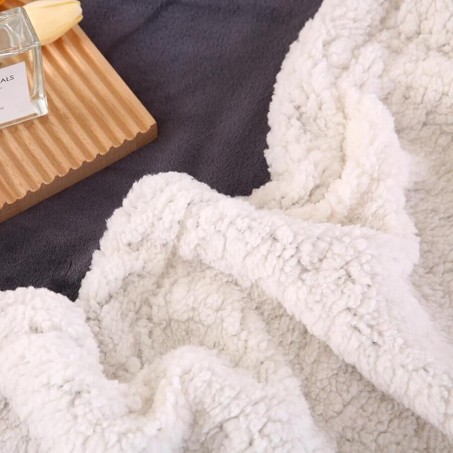 Wollige knuffeldeken 130 x 180 cm 540 g m² Extra warm Voor boven bed of bank Sherpa-deken Grijs Ideaal voor bank reizen en camping