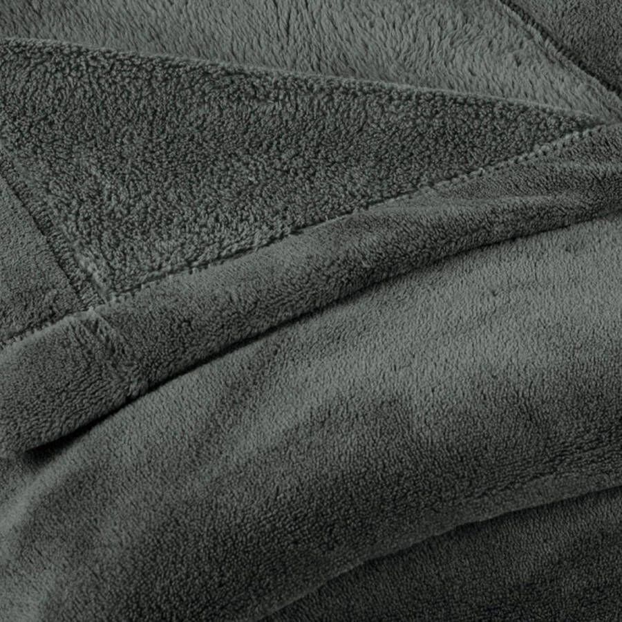 Wollige knuffeldeken 150 x 200 cm grijs deken bank warm woondeken zacht microvezel fleece