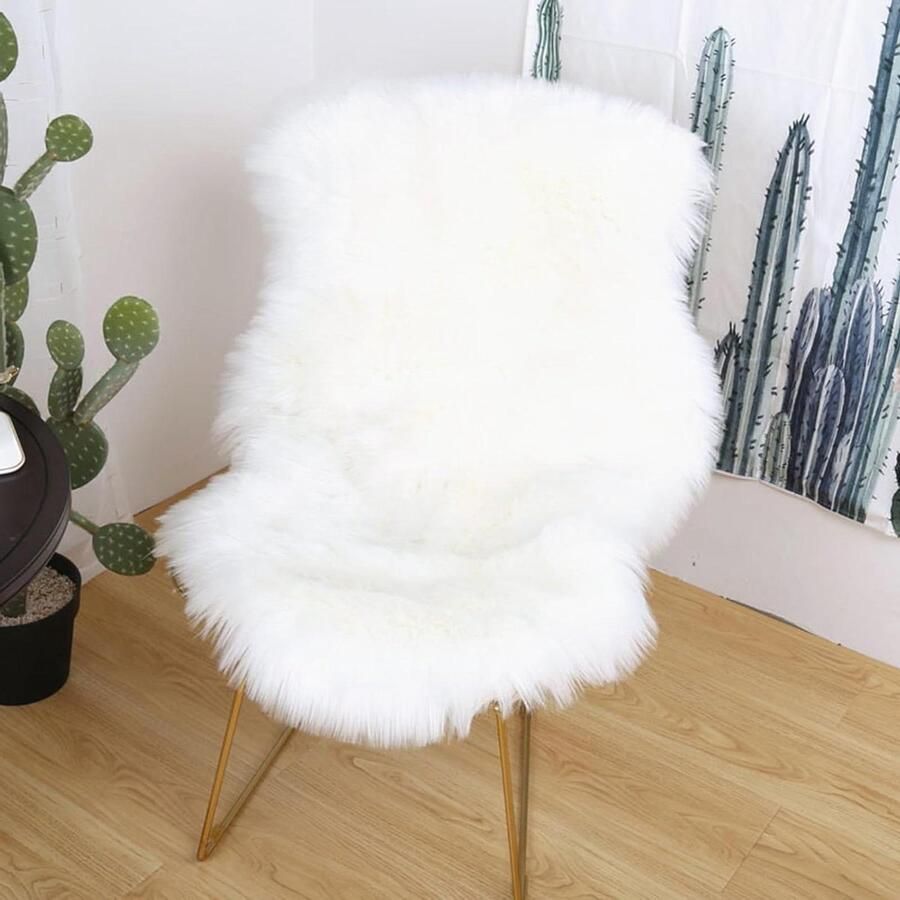 Zacht pluizig kunstbont enkele schapenvacht stola-stijl tapijt wit 60 x 90 cm