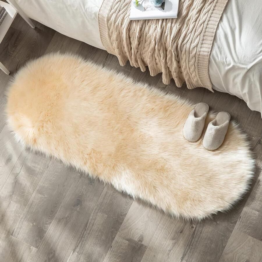 Zacht Shaggy Faux Fur Area Tapijt Schapenvacht Stijl 60 x 160 cm Beige Voor Slaapkamer en Sofa