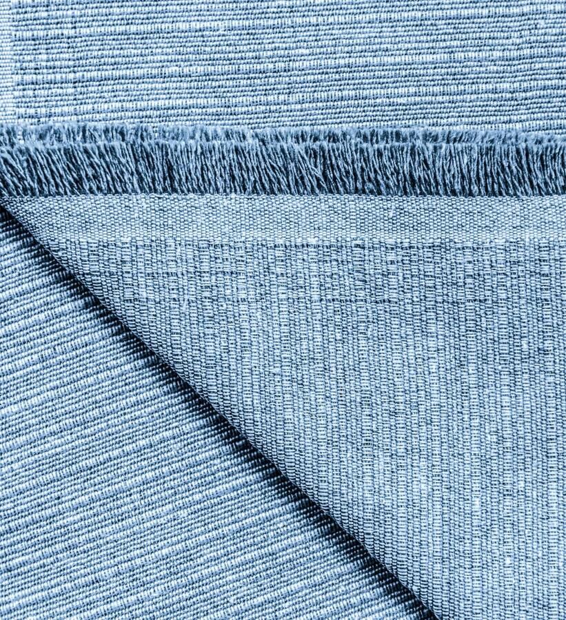 Zachte en Stijlvolle Vier Seizoenen Dekentje voor Sofa en Bed in Blauwe Tint