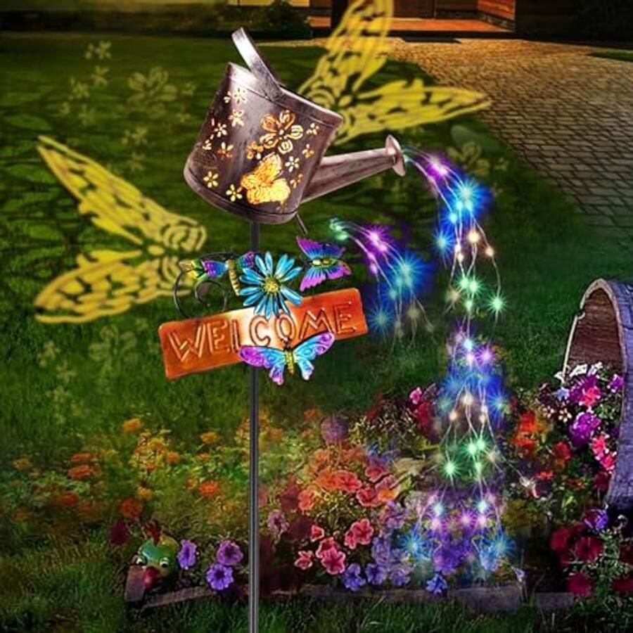 Zonne-energie Gieter en Waterdichte Decoratieve Lampen voor Buiten – LED Lantaarns met Vlinders en Bloemen voor Balkon en Terras