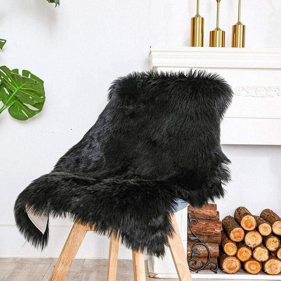 Zwart langharig wollig tapijt Faux lamsvacht 60 x 90 cm woonkamer decoratie zachte vacht stoelen bank slaapkamer kinderkamer