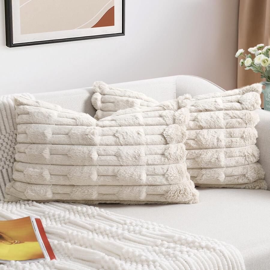 ZWJD Set van 2 beige kussenhoezen 30 x 50 cm imitatiebont pluche kussenhoezen zachte kussenhoes pluizig decoratief kussen moderne kussendecoratie voor woonkamer bank slaapkamer auto decoratie bankkussen 30 x 50 cm