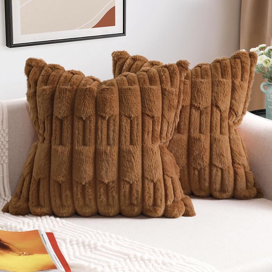ZWJD Set van 2 bruine kussenhoezen 45 x 45 cm imitatiebont pluche kussenhoezen zachte kussenhoes pluizig decoratief kussen moderne kussendecoratie voor woonkamer bank slaapkamer auto decoratie bankkussen 45 x 45 cm