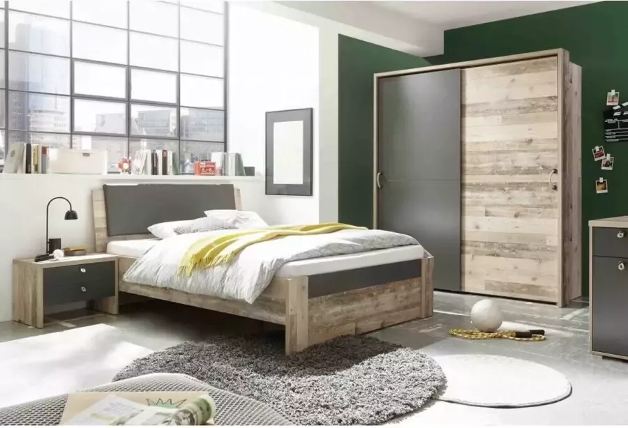 Emob Kledingkast Moleskin 170cm met 2 schuifdeuren antraciet old style Slaapkamerkasten Bruin; Antraciet Spaanplaat Slaapkamerkasten Op voorraad