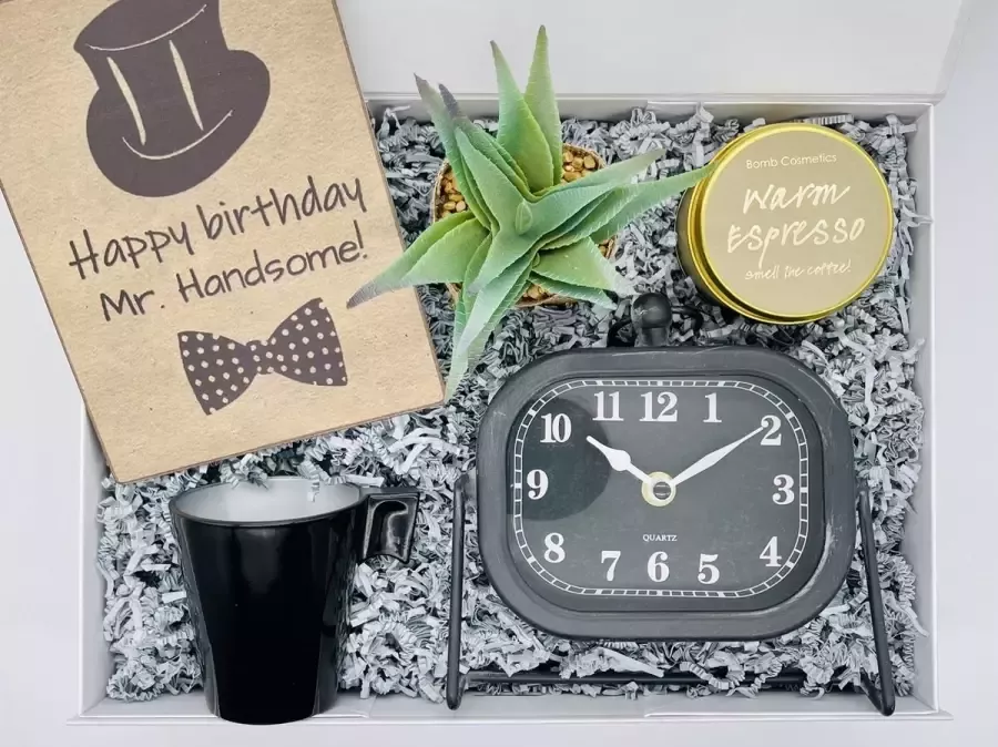 Especialina Gift Box Happy Birthday Verjaardag Voor hem Tafel Klok Antiek Zwart Bomb Cosmetics Geurkaars Espresso Mok Kop Koffie Plant Kerst cadeau man Sinterklaas kado man o