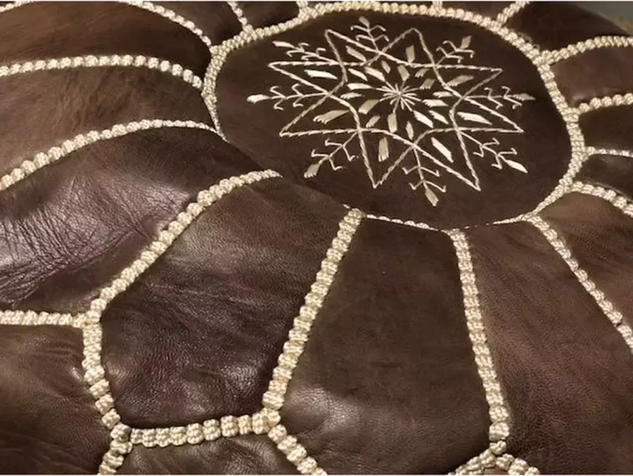 Everything-We-Love Handgemaakte Marrokaanse leren poef donker bruin