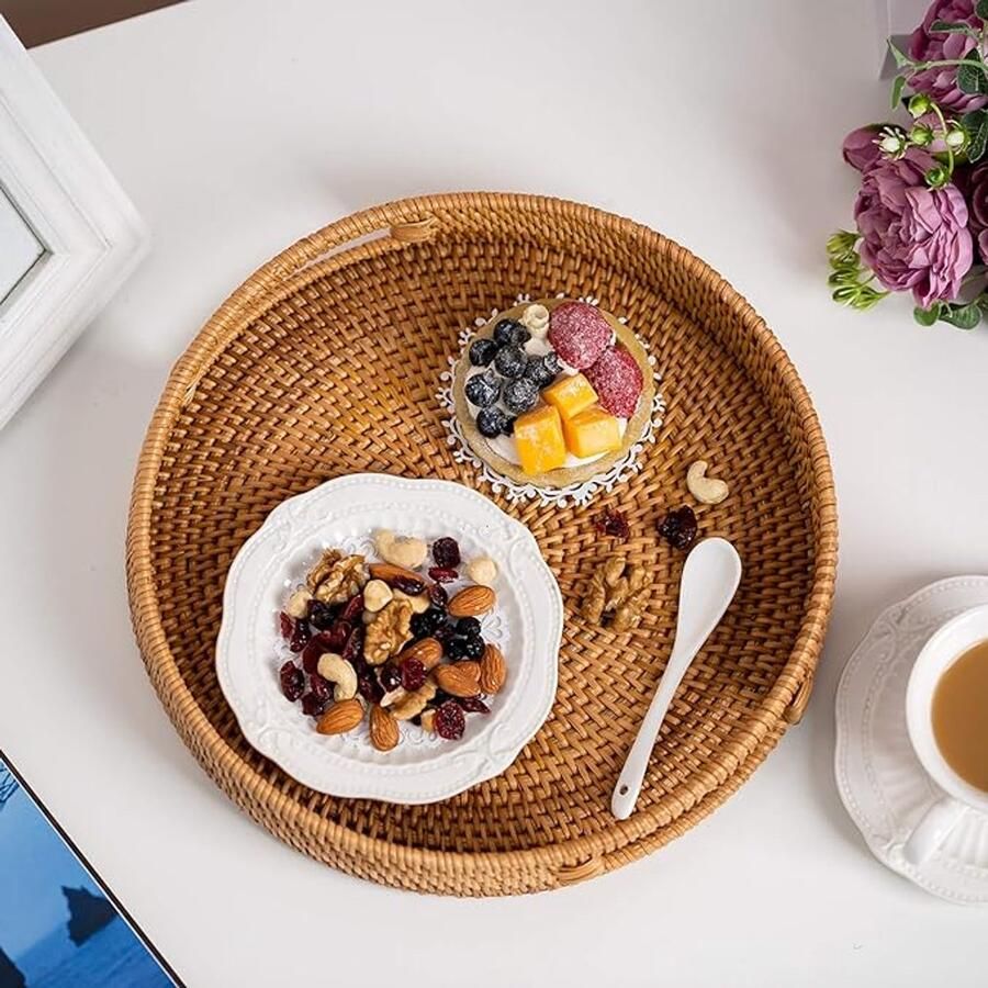 Famanu Rotan Dienblad 30cm Handgeweven Rieten Dienblad Rotan Dienblad Rustiek Decoratief Dienblad voor Ontbijt Drankjes Snack Brood voor Salontafel Bar Diner Feestjes Keuken Organizer