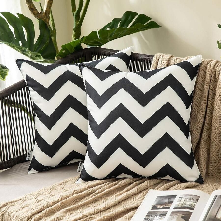 Famanu Set van 2 waterdichte kussenhoezen voor buiten geometrisch golvend van polyester modern beknopt decoratie voor woonkamer slaapkamer bank balkon 45 x 45 cm zwart