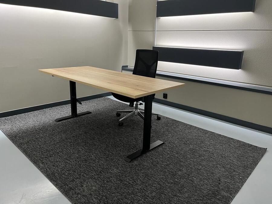 FERBOX Kantoor & Design Elektrisch zit sta bureau premium – halifax natuur eiken blad – zwart onderstel – met memory functie en USB oplaadmogelijkheid – 180 x 80 – NIEUW