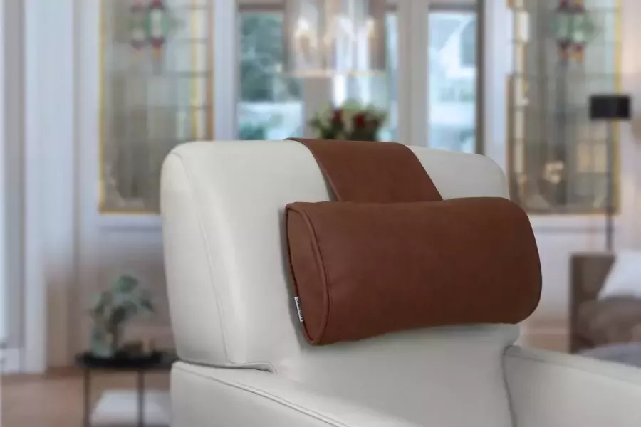 Finlandic hoofdkussen F05 Cognac inclusief traagschuim vulkussen reinigbaar vegan leder voor relax fauteuil- luxe nekkussen met contragewicht voor sta op stoel- comfortabele vegan lederen hoofdsteun- in hoogte verstelbaar