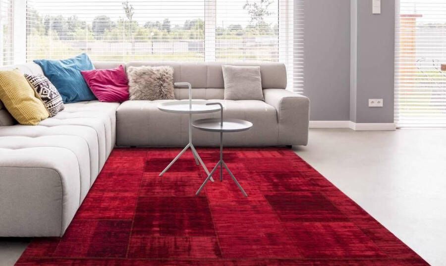 Floorpassion Enzo 45 Prachtig vintage vloerkleed met donkerrode garen