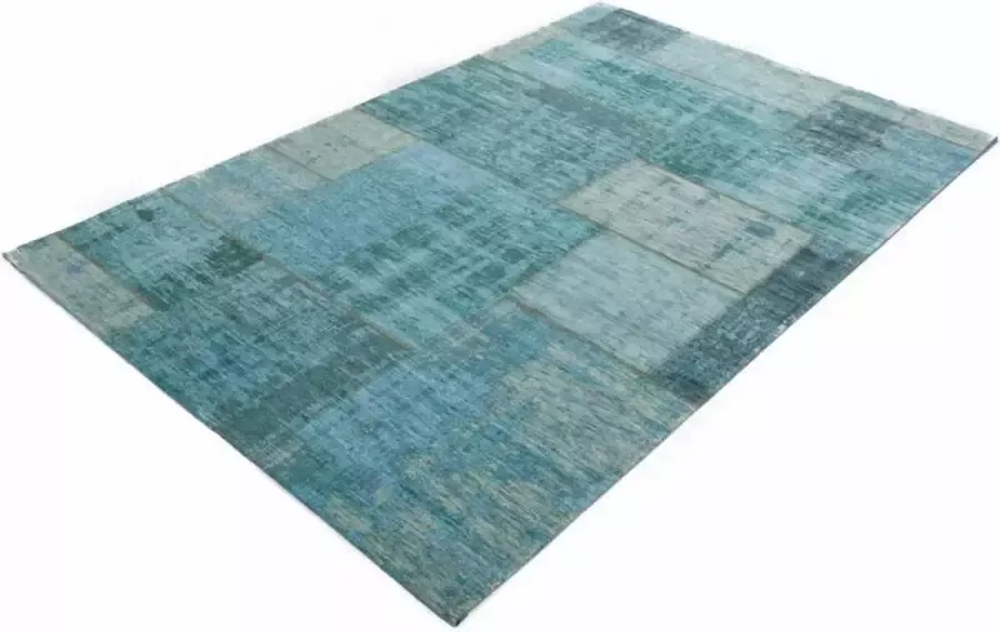 Floorpassion Pognum 33 Uniek vintage vloerkleed in turquoise blauw kleurstelling