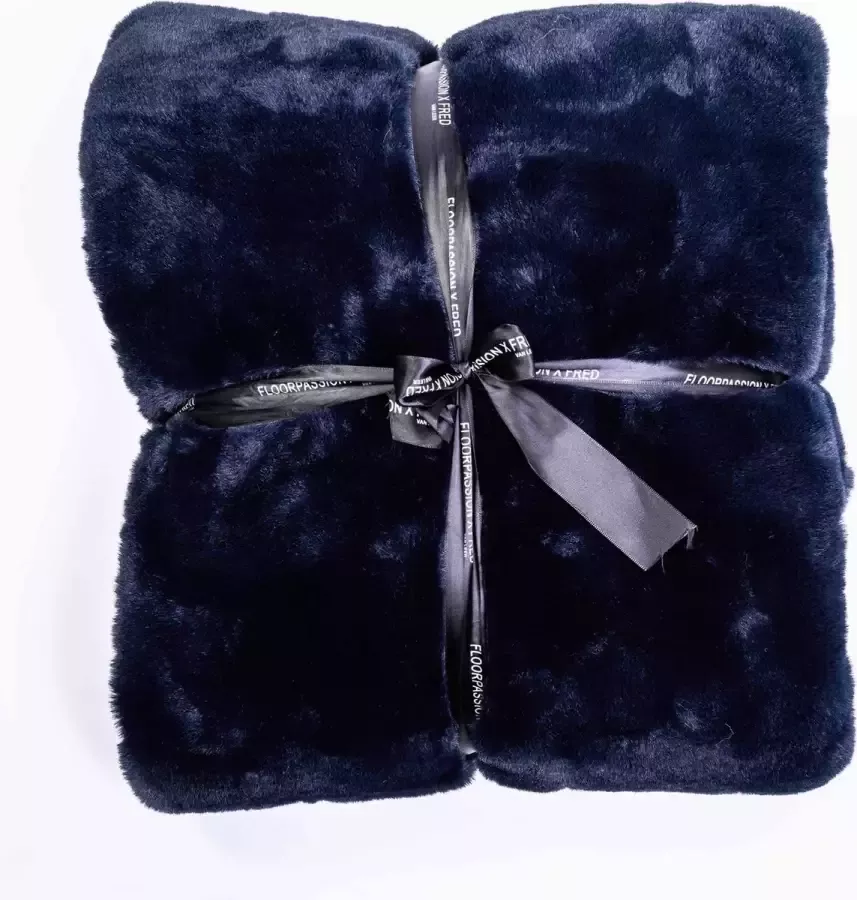 Floorpassion Faux Fur Plaid Dark Blue X Fred