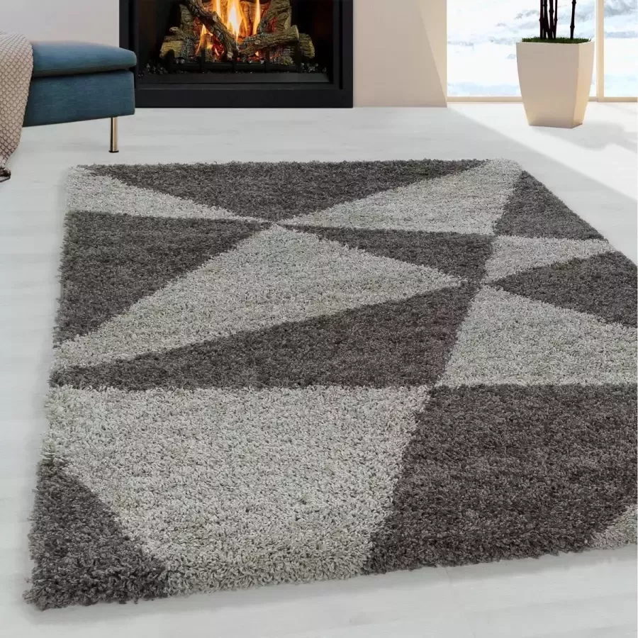 FlyCarpets Azure Hoogpolig Taupe Vloerkleed Geo 120x170 cm